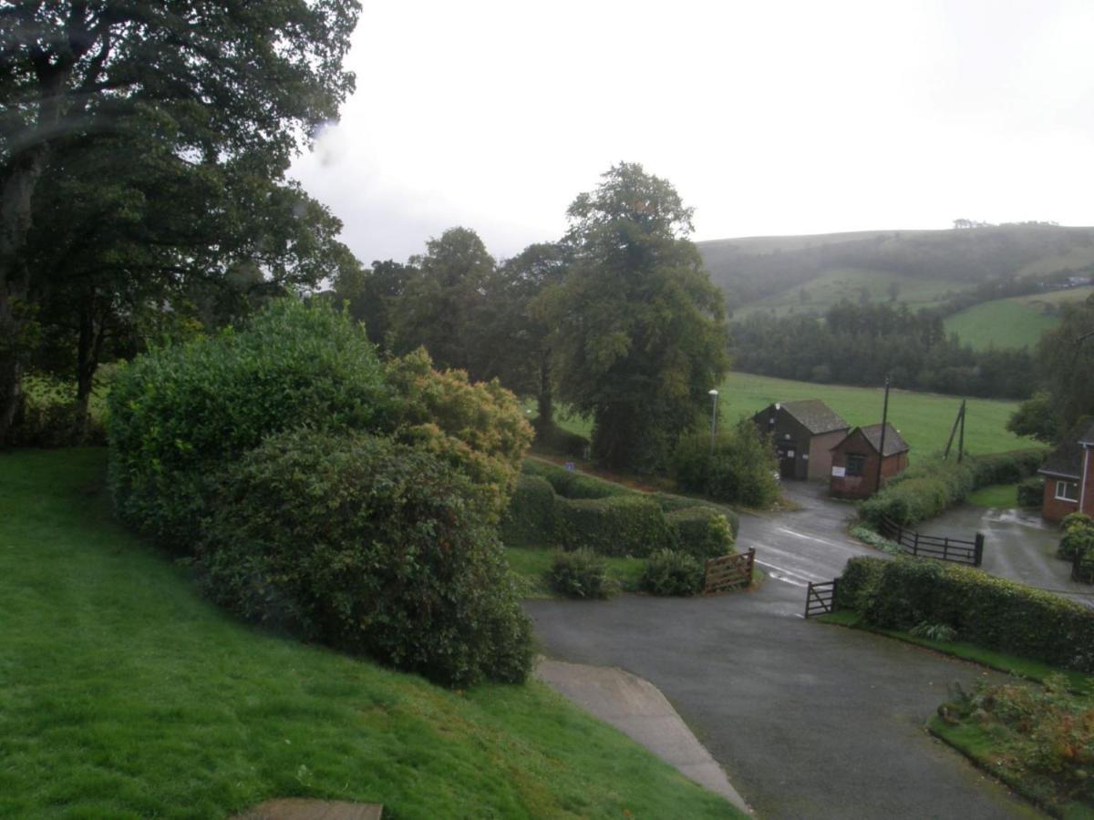 ホテル The Old Vicarage Llangurig エクステリア 写真